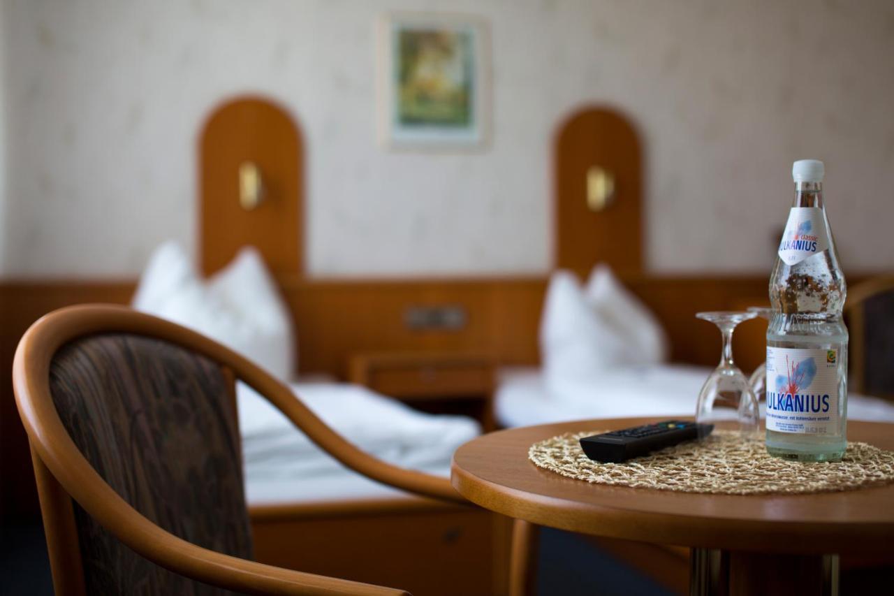 Hotel Waldfrieden Емелсхаузен Екстериор снимка
