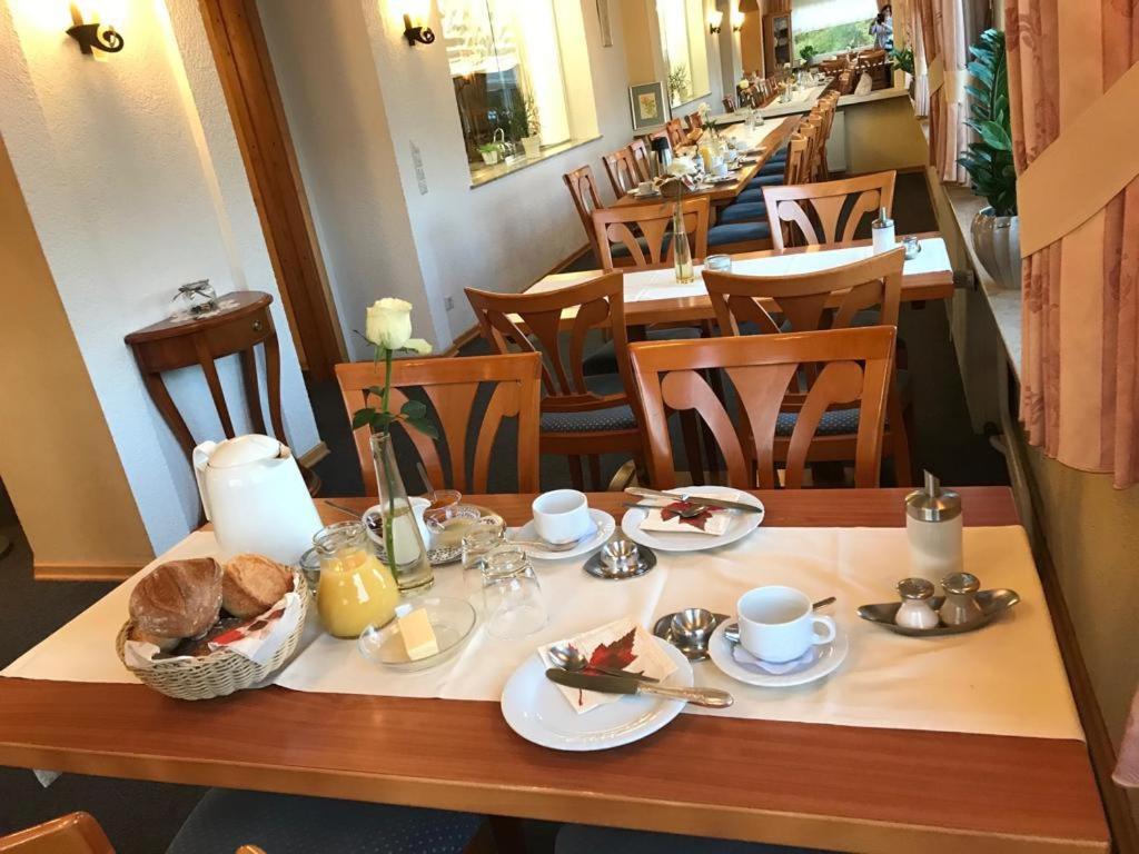 Hotel Waldfrieden Емелсхаузен Екстериор снимка